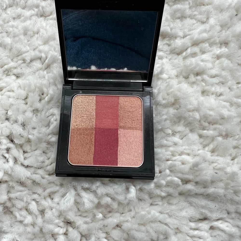 🌟NEW🌟 Bobbi Brown Brightening Brick